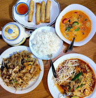 Pot Thai Cafe food