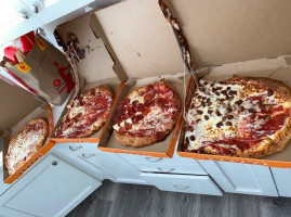 Little Caesars Pizza food