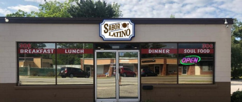 Sabor Latino outside