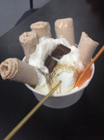 Roule Rolled Ice Cream Gretna food