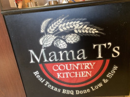 Mama T's Country Kitchen food