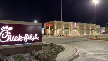 Chick-fil-a outside