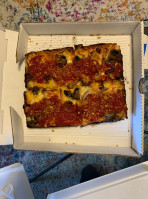 Motor Town Pizza food