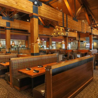 Claim Jumper Lomd inside