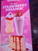 Red Robin Gourmet Burgers And Brews food