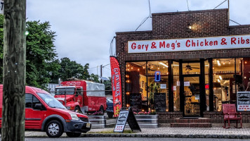 Gary Meg's Chicken Ribs outside