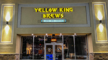 Yellow King Brews inside