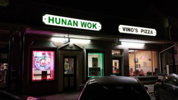 Hunan Wok outside