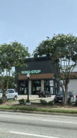 Wingstop outside