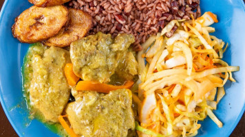 Caribbean Vybez Cuisine Llc food