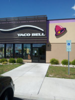 Taco Bell In Virg outside