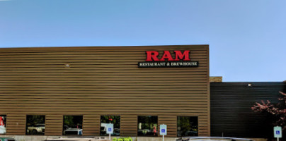 Ram Brewery food