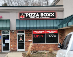 Pizza Box Livonia food