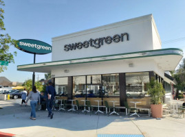 Sweetgreen food