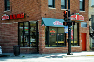Papa Johns Pizza outside