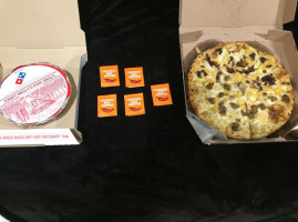 Domino's Pizza food