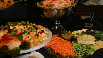 Isabellas Catering food