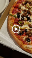 Deno's Pizza food