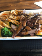 Yoshi’s Japanese Grill (downtown) food