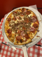 Lepoma's Pizzeria food