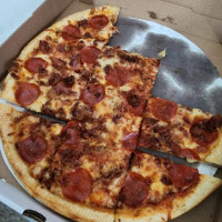 Mj's Pizza In Spr food