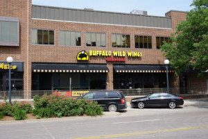 Buffalo Wild Wings outside