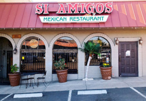 Si Amigos Family Mexican Restaurant & Cantina outside