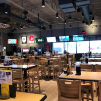 Buffalo Wild Wings Monroe inside