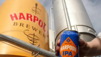 Harpoon Brewery Windsor food