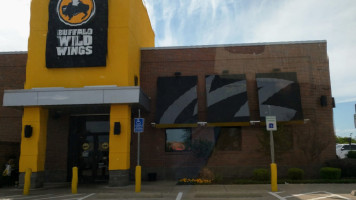 Buffalo Wild Wings food