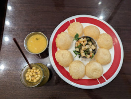 Ritu Ki Rasoi In Burl food