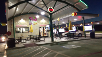 Sonic Drive-in outside