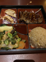Fuji Japanese Steakhouse food