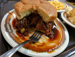Hickory River Smokehouse Decatur food