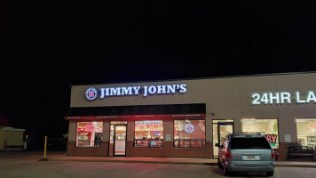 Jimmy John's outside