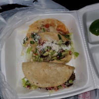 Authentic Tacos La Veracruzana food