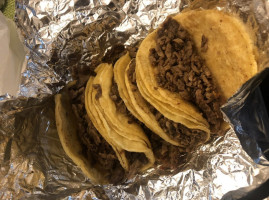 Tacos Del Pueblo food