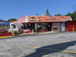 Birrieria Y Taqueria Arandas 2 outside