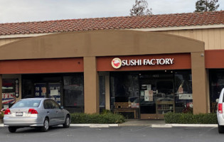 Sushi Factory outside
