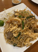 Insee Thai Asian Cuisine food