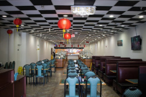 New York Chinese Buffet inside