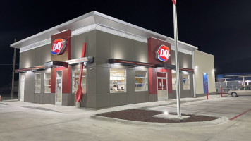 Dairy Queen outside