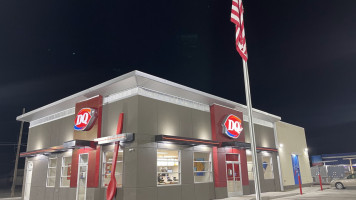 Dairy Queen outside