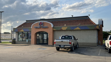 Taco Bell outside