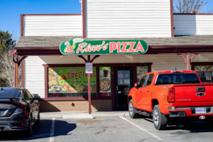 Ricco's Pizza inside