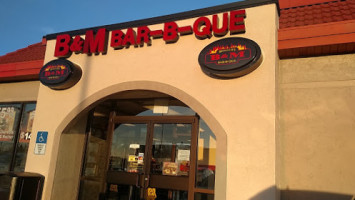 Beckham's B M B Que Oakwood Village food