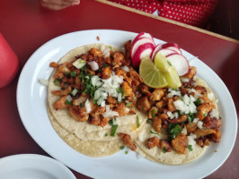Tacos Tijuanas inside