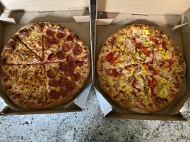 Domino's Pizza food