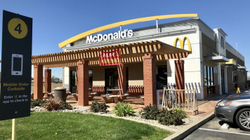 Mcdonald's outside