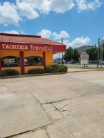 Brenda's Taqueria outside